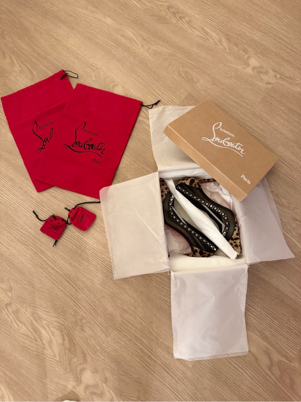 Christian Louboutin Brown Kraft Shoe Box with Red Dot - Picture 10 of 10
